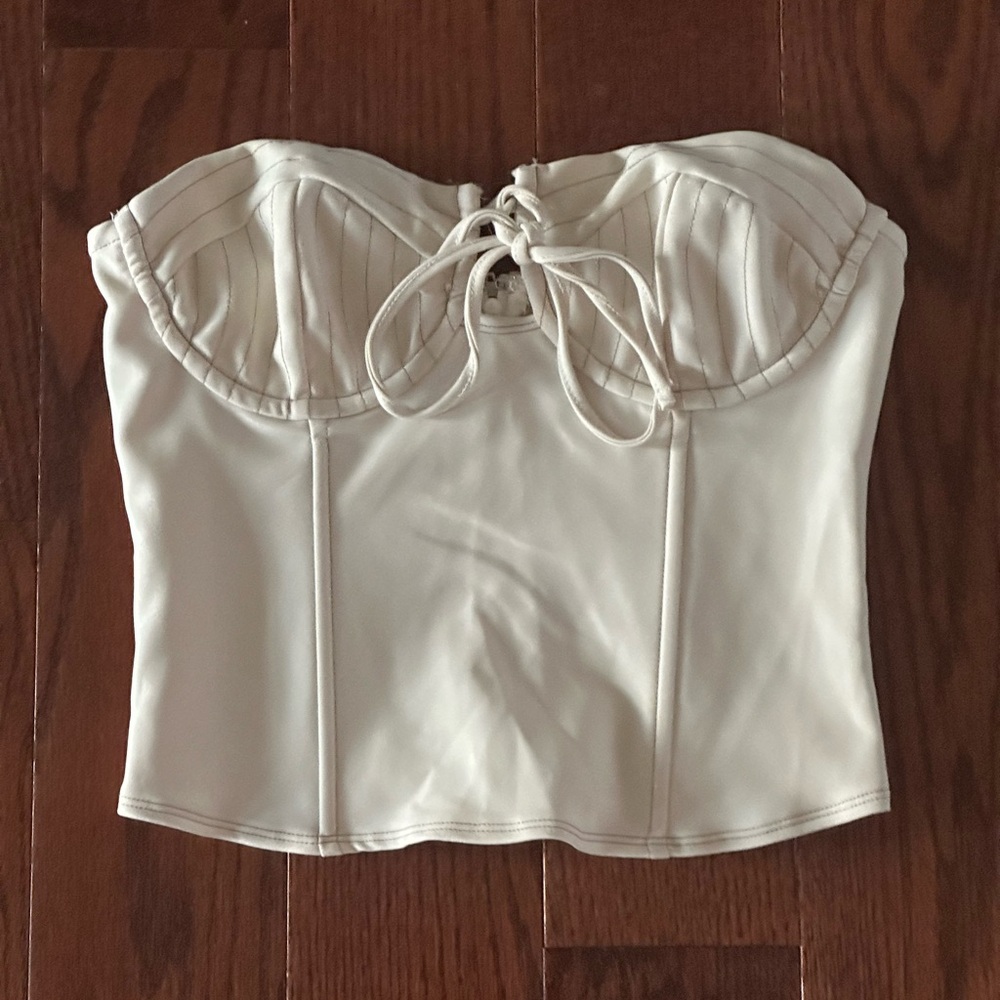 Edikted Cream Zip-Up Top